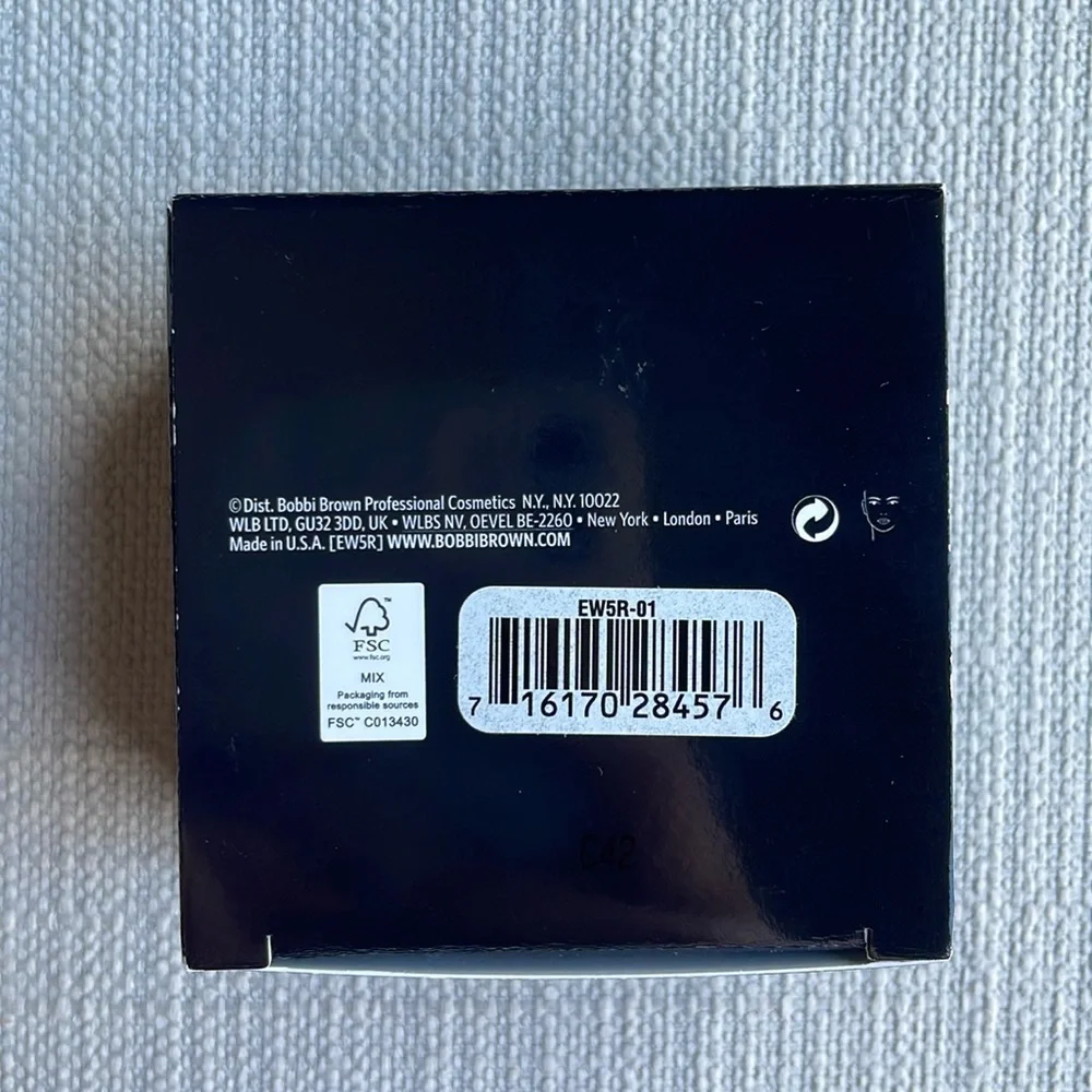 Bobbi brown SHEER FINISH LOOSE POWDER - pale yellow